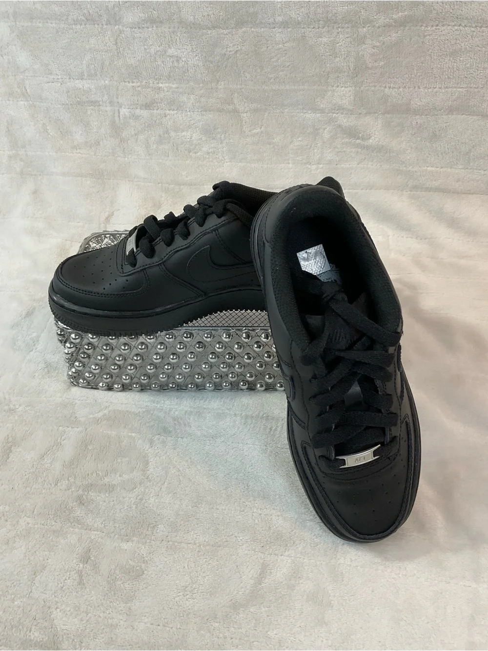 Nike Air Force 1 Low LE Triple Black Sz 4Y/Women’s 5.5 FV5951-001